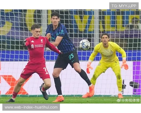 绝杀点球瞬间，索博斯洛伊冷静施射